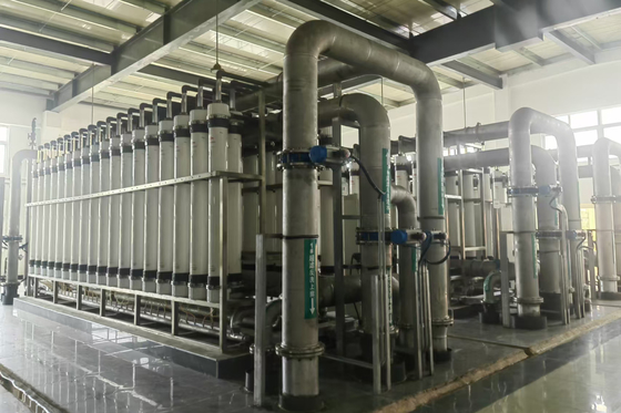 Aanpasbare ultrafiltratieapparatuur Industrieel ultrafiltratieapparaat Waterzuivering